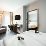 Elaya Oberhausen, Trademark By Wyndham 호텔