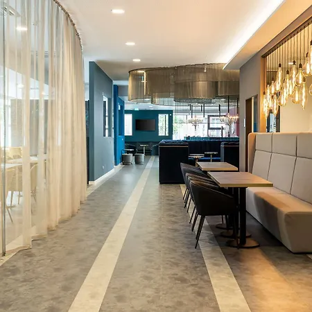 Hotel Elaya Oberhausen, Trademark By Wyndham 4*