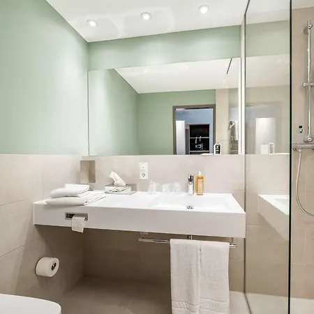 Elaya Oberhausen, Trademark By Wyndham Hotel 4*