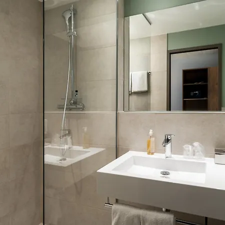 Elaya Oberhausen, Trademark By Wyndham 호텔 4*