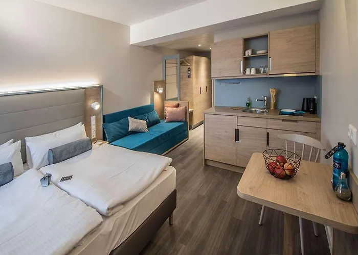 Elaya Oberhausen, Trademark By Wyndham